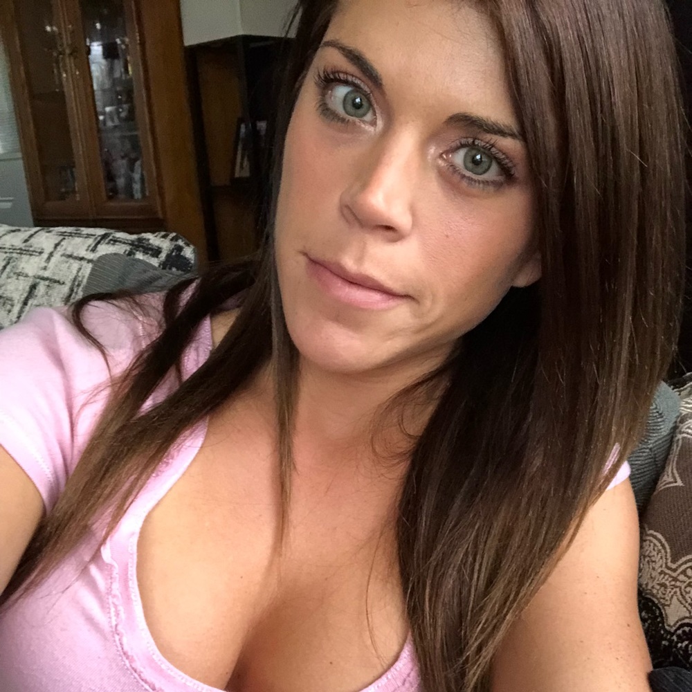 Meet your Posher, Angie